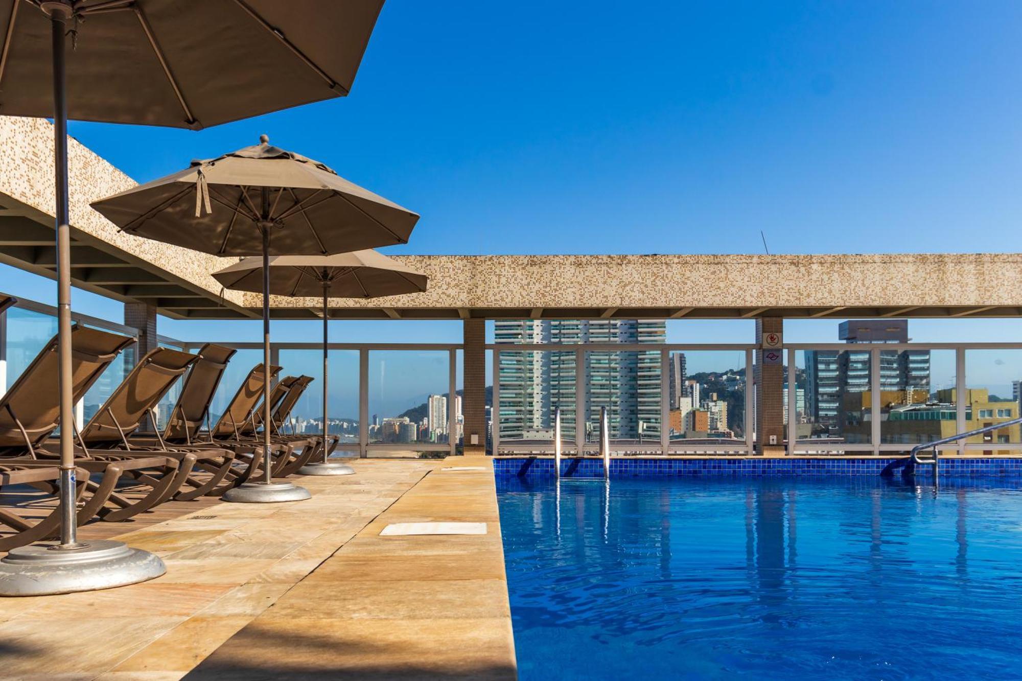 Parque Balneario Hotel Santos By Castelo Itaipava Exterior foto Rooftop pool