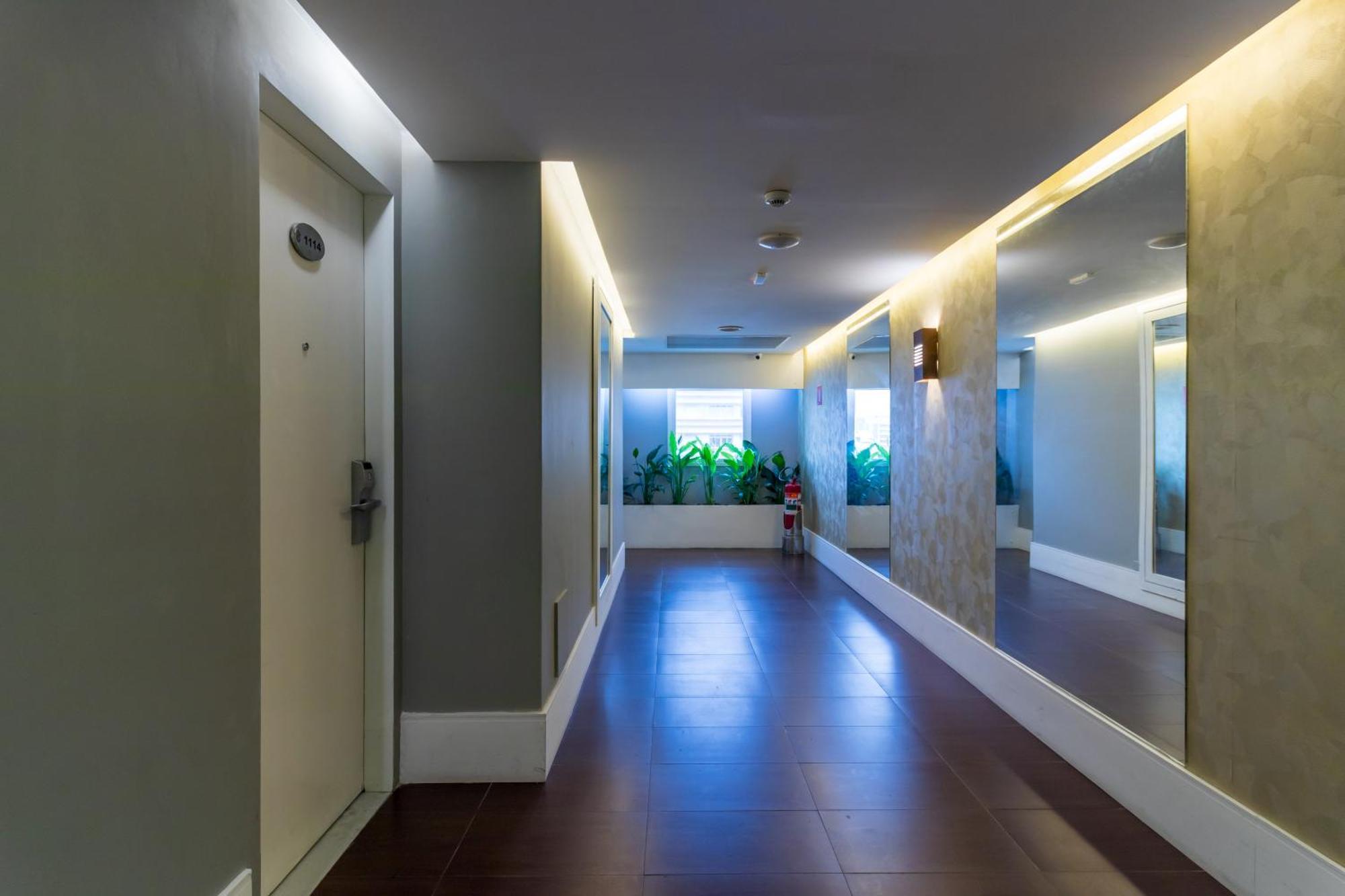 Parque Balneario Hotel Santos By Castelo Itaipava Exterior foto A corridor in a hotel